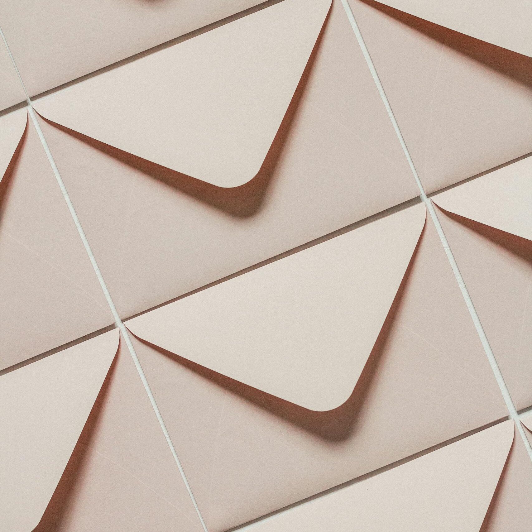 Beige Envelopes on Symmetrical Positioning